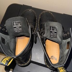 Dr. Martens Men's Black Leather 1460 W Lace-Up Boots